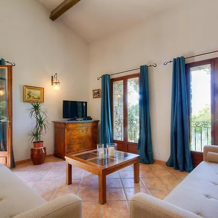 Le Campu Latinu Lama