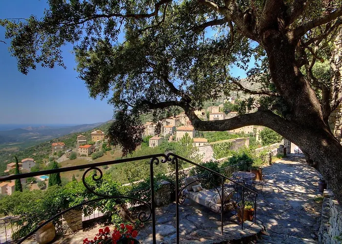 Le Campu Latinu Διαμέρισμα *